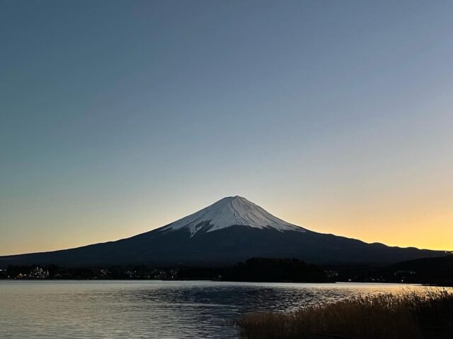 元旦の夕暮れの富士山