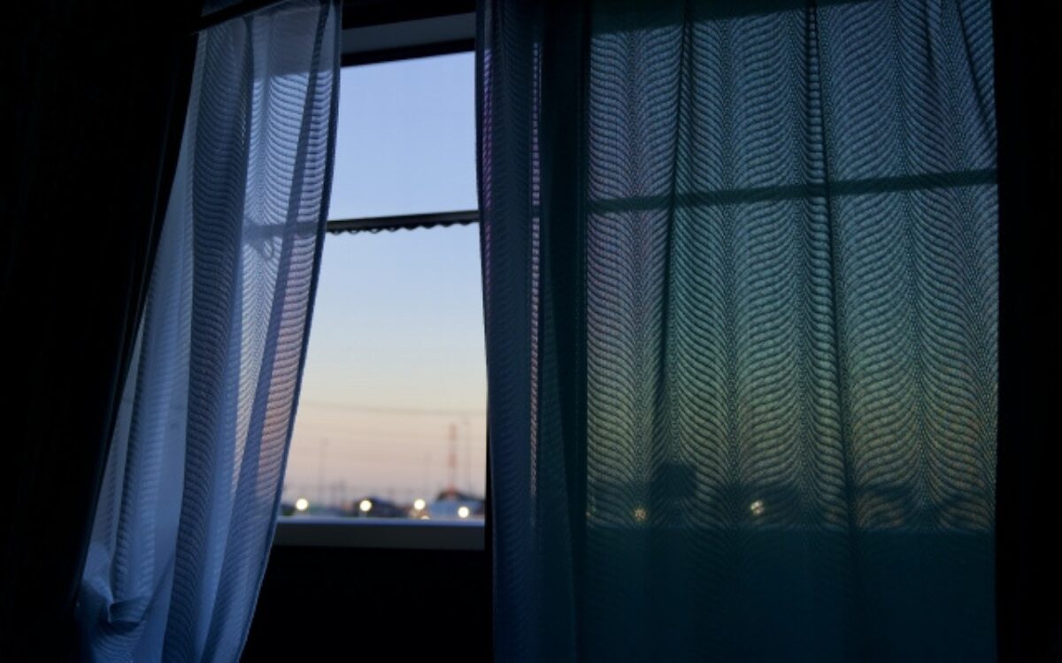 なぜ彼氏が彼女を支配するのか