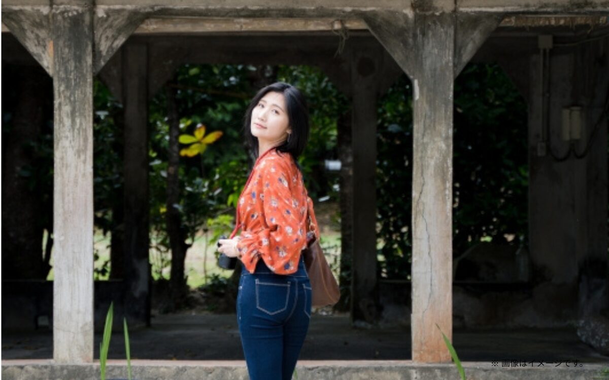 垢抜けによって別人のように魅力的になり、夫を驚かせるサレ妻の逆転劇イメージ